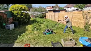 Hornchurch overgrown garden,Strim,Mulch,Mow.