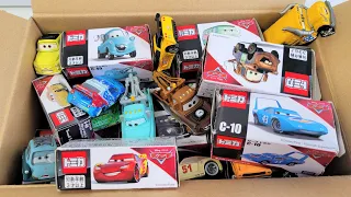 Tomica Cars☆We will look for a box with the same design as the minicar and put it in!