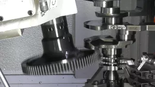 Liebherr - Crank shaft shaping on the Gear Shaping Machine LFS 200