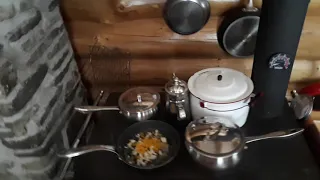 Cooking & Baking on a Rosa Maiolica Wood Burning Cook Stove in a Log Cabin in Quebec!
