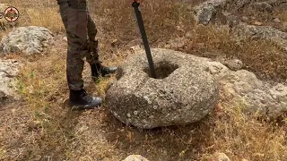 Discovering a treasure inside an old wall using 3D metal detector