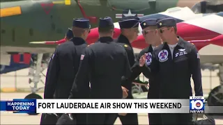 Air Show begins in Fort Lauderdale