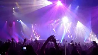 Armin Only - Mirage 2010 - This Light Between us (Christian Burns and Metropole Orchestra LIVE)