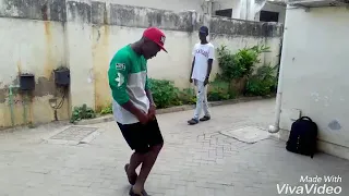 Duo dances mask off better than chris brown