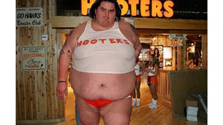 hooters girl