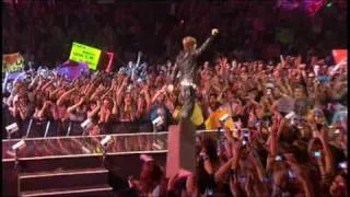 Justin Bieber - Somebody To Love live at COMET 2010