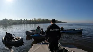 7 човнів на зимувальній ямі в заборону с.  Андріївка  🐟  р.  Дніпро Запоріжжя Жовтень 2023