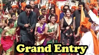 Team Panipat GRAND Entry At Mann Mein Shiva Song Launch | Arjun, Kriti, Ajay, Atul, Ashutosh