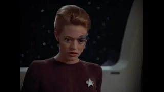 Seven of Nine Steals One of Voyager's Shuttle