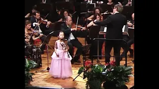 Natsuho Murata performed Mozart: Concerto No.1, 1st Mvt   Il piccolo violino Migico 2018 ( zoomed )