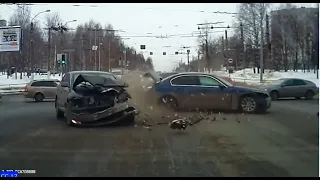 DashCam Russia - Car Crashes 2020- DashCam crashs