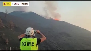 01/11/21 Crónica aumento de la actividad de la fuente de lava hasta 30 m Erupción La Palma IGME-CSIC