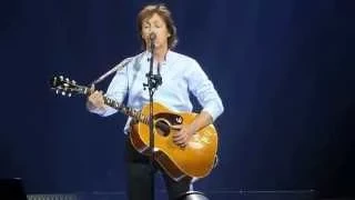Yesterday - Paul McCartney (Live in Amsterdam 2015)