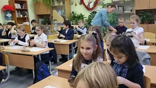 Мастер-класс росписи пряников во 2а классе, 381 школа, СПб