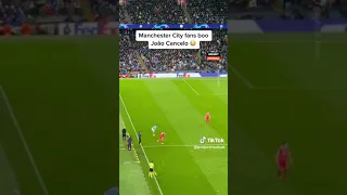 Manchester city fans boo João Cancelo