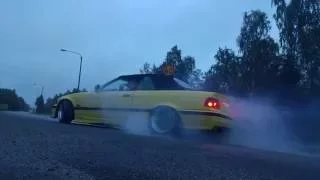 Bmw e36 328 cabriolet dakar gelb/yellow burnout