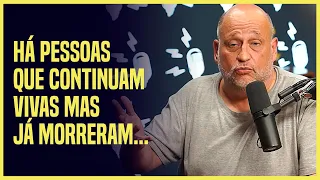 A MEDIOCRIDADE E A BUSCA DA EXCELÊNCIA | Clóvis de Barros Filho no Flow Podcast