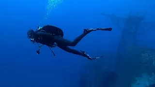 Scuba Woman Wreck Dive