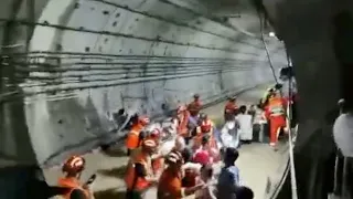 12 dead, 5 injured after being trapped in Zhengzhou subway