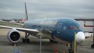 VIETNAM AIRLINES BOEING 787-9 BUSINESS CLASS (SGN-LHR)  HO-CHI-MINH - LONDON  REVIEW
