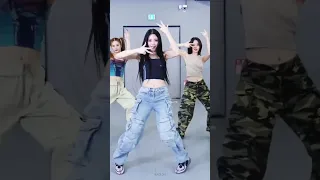 ITZY 'CAKE' Dance Practice Mirrored #shorts