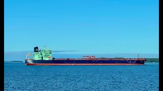 The escort tow in the Gulf of Finland Ms Ahti connected at Mt Jaarli.