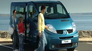 Renault Trafic - Passenger vehicle