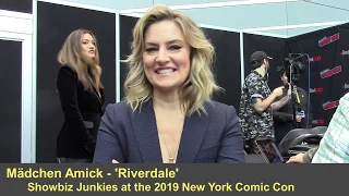 Riverdale - Madchen Amick Interview, Season 4