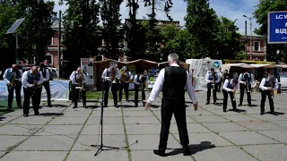 Виступ духового оркестру Буковина на туристичному ярмарку в Чернівцях