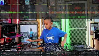 DJ Arch Jnr Jamming On The Pioneer CDJ 3000 Using djay Pro AI With Neural Mix For The First Time.