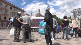 В Маріуполі 3 мобільні "пропагандаавто" показують пропагандистські матеріали