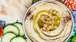 How to Make Hummus (Best Homemade Hummus Recipe)