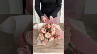 natural style bouquet wrapping tutorial #boquetofflowers #flowerwrapping #flowerwrappingtutorial