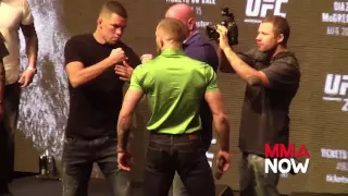 UFC 202 Diaz vs McGregor Press Conference faceoff