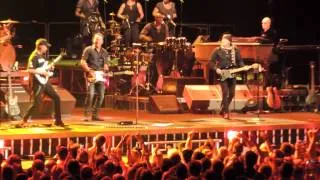 Bruce Springsteen- Highway to Hell (AC/DC cover), Perth Arena, Perth, Australia, 8.2.2014