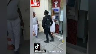 OS ATM DE ANGOLA SÃO ASSIM PORQUE ?