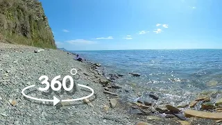 Russia. The sea framed by rocks and the sound of waves - VR