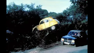 Best Citroën 2cv car chase scenes. watch out for nuns in a 2cv!  Best bond car is a 2CV ! #carcrash