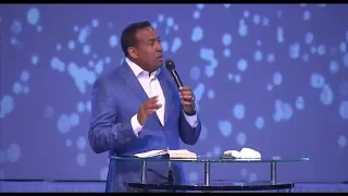 PASTOR JUAN CARLOS HARRIGAN  - DIOS TE AMA