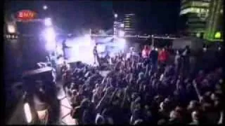 2004 - Eminem - Like Toy Soldiers [Live River Thames London MTV]