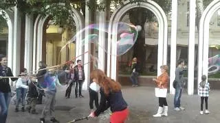 Большие мыльные пузыри / Big bubble blower