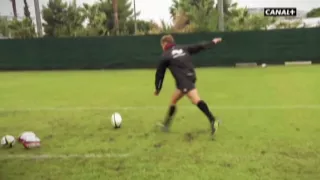 Jonny Wilkinson Amazing Kick !