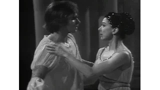 Margot Fonteyn, Rudolph Nureyev - The Balcony Scene PDD from 'Romeo and Juliet’