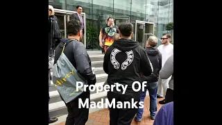 Jack Black is hilarious here he is leaving his hotel in Manchester and greeting the waiting people.