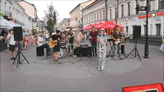 Cranberries - Zombie Cover (street musicians), Kazan, Russia