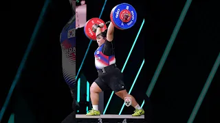 19 y/o Hyejeong Park 🇰🇷 165kg /364lbs C&J to become 2023 World Champ! #weightlifting #cleanandjerk