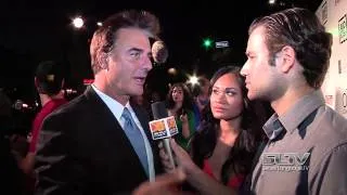 Chris Noth beats up Aiden Simko on the red carpet