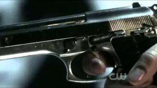 Smallville 9x16 Checkmate (Clark saves Chloe)