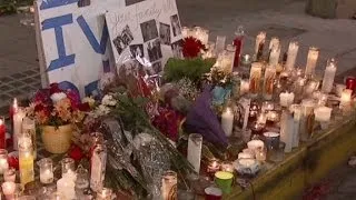 Spontaneous vigils for Isla Vista shooting victims