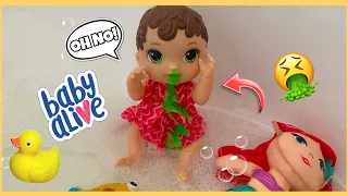 BABY ALIVE Zoe gets Sick in the Bath! 🤢